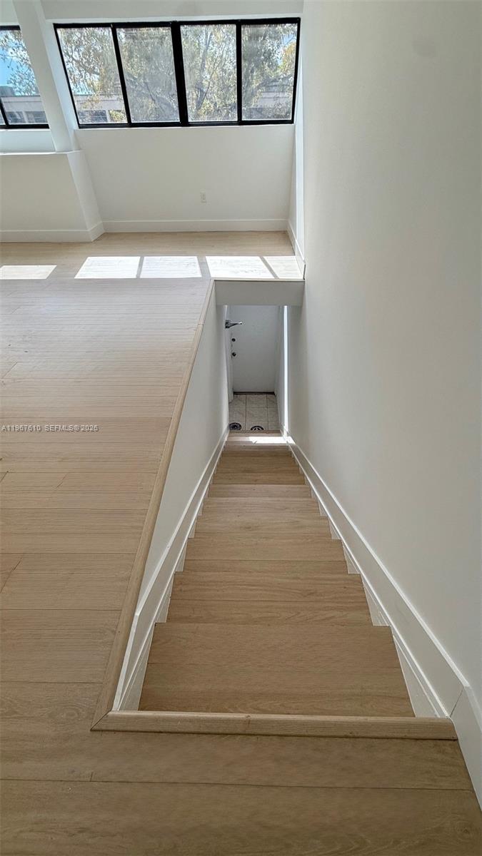 See details 10 / sq. ft. $ 2026-02-18 0 Photo