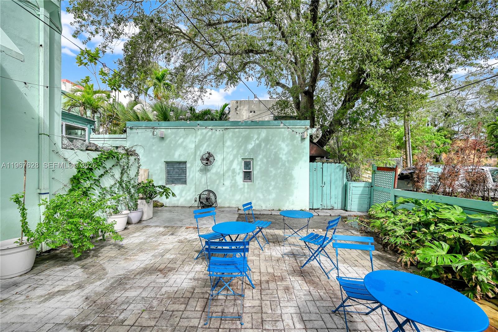   /   кв.футов $ 2026-02-18 0 Фото