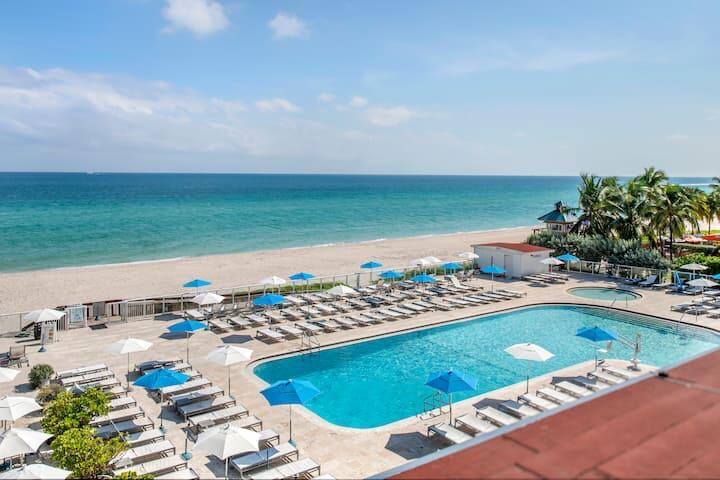 Photo of 19201 Collins  #809, Sunny Isles Beach, Florida, 33160 - 809 - 17