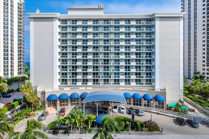 Photo of 19201 Collins  #809, Sunny Isles Beach, Florida, 33160 - 809 - 23