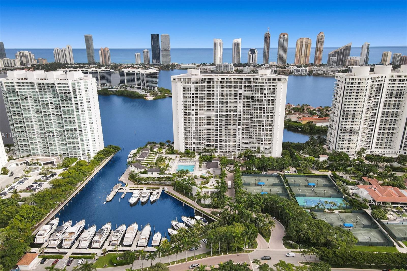 2404 3 / 3 2690 sq. ft. $ 2026-02-18 0 foto