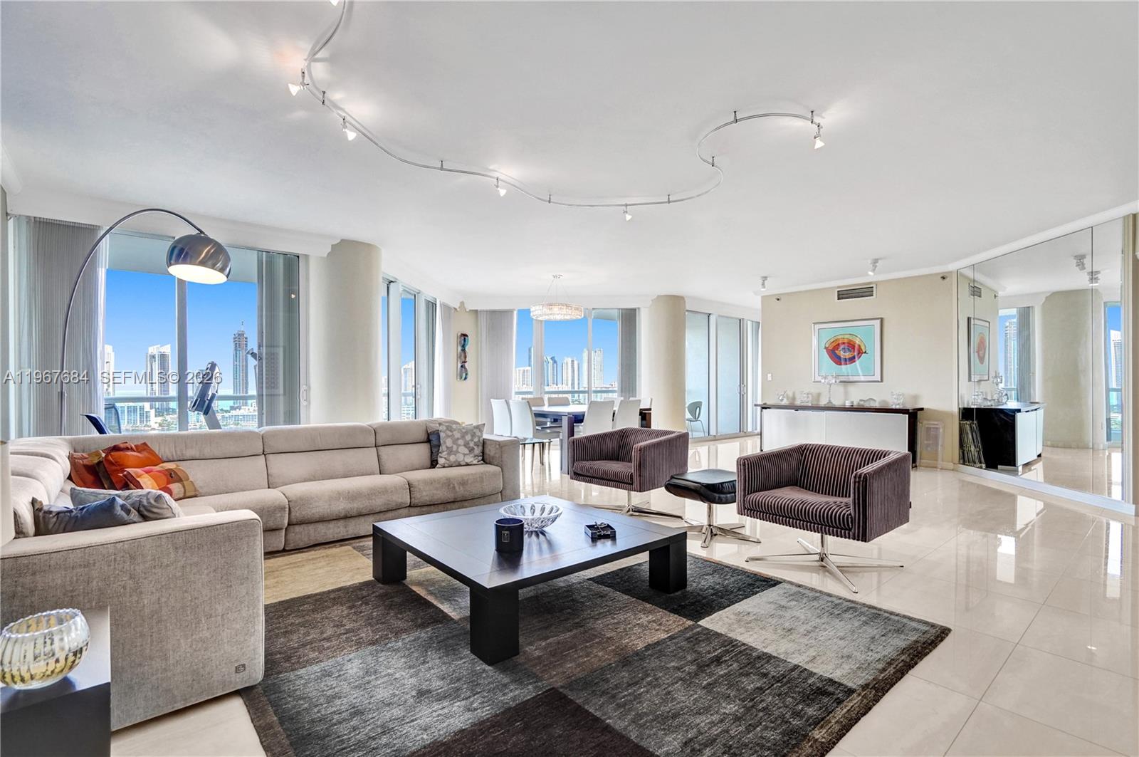 2404 3 / 3 2690 sq. ft. $ 2026-02-18 0 foto