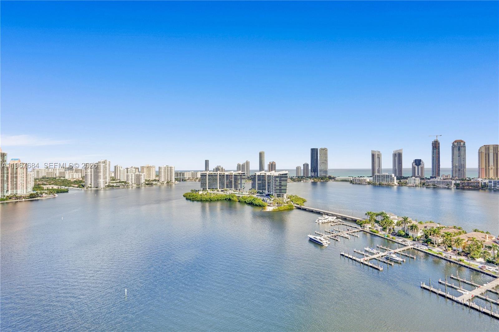 2404 3 / 3 2690 sq. ft. $ 2026-02-18 0 foto