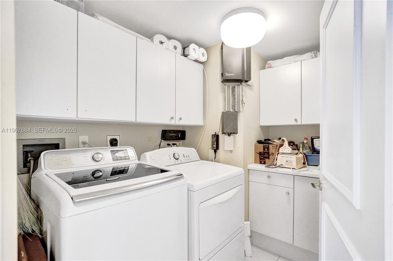 2404 3 / 3 2690 sq. ft. $ 2026-02-18 0 foto