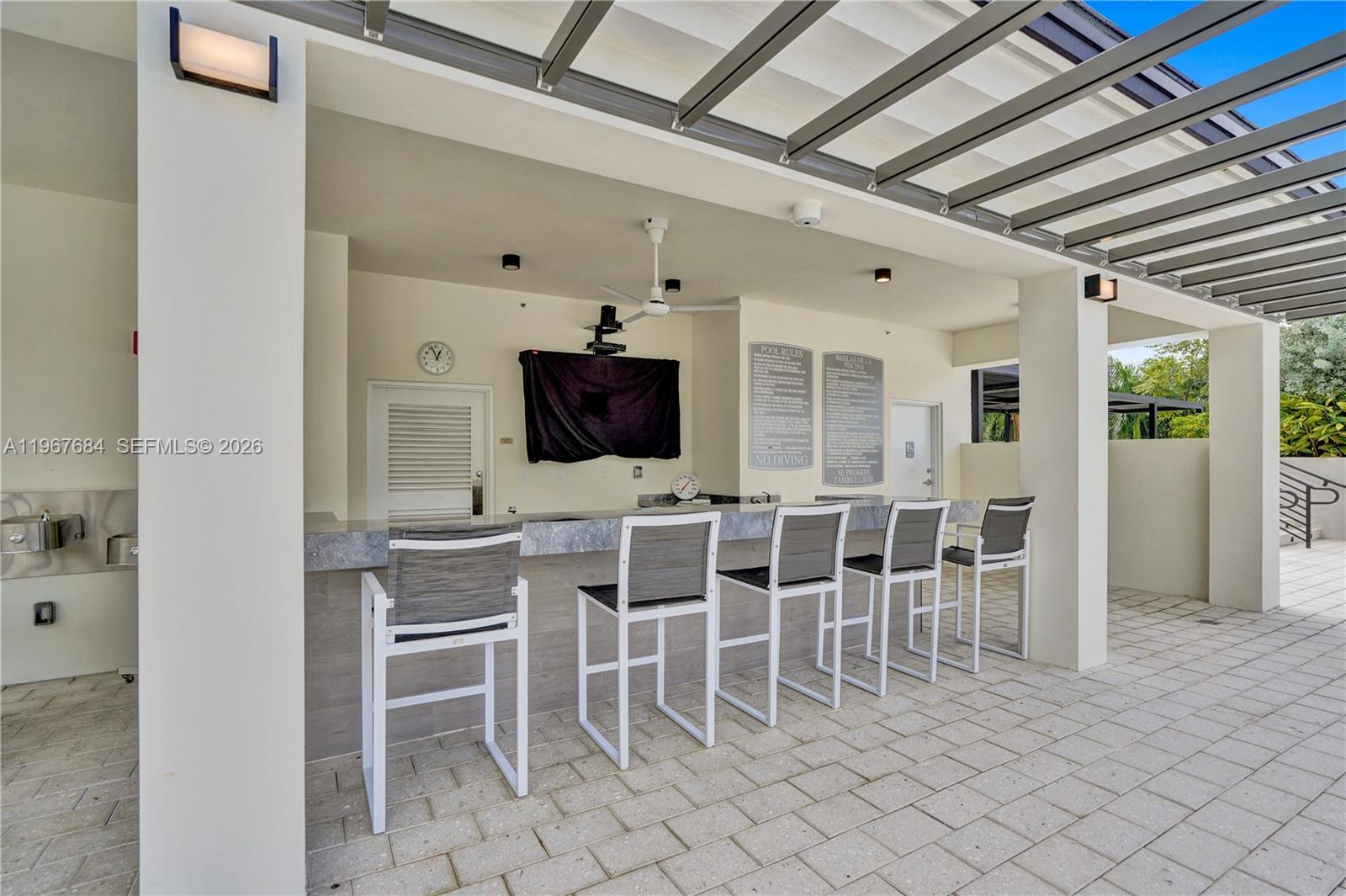 2404 3 / 3 2690 sq. ft. $ 2026-02-18 0 foto