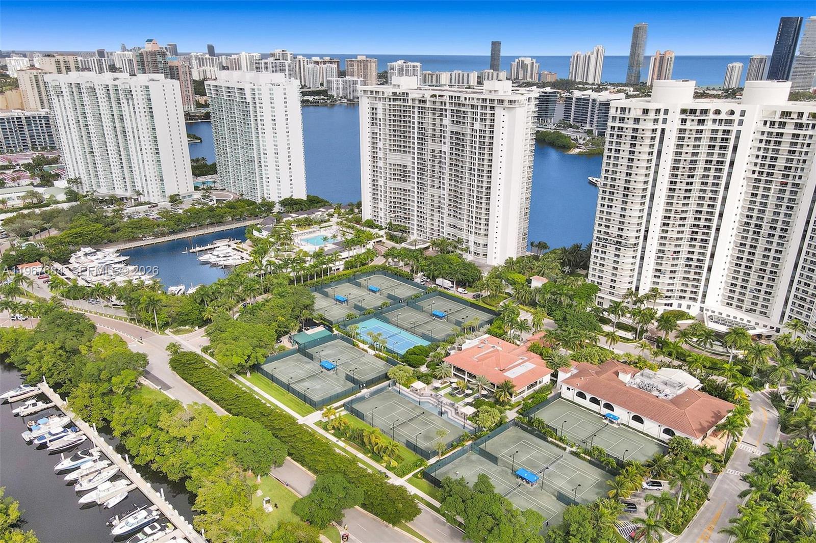 2404 3 / 3 2690 sq. ft. $ 2026-02-18 0 foto