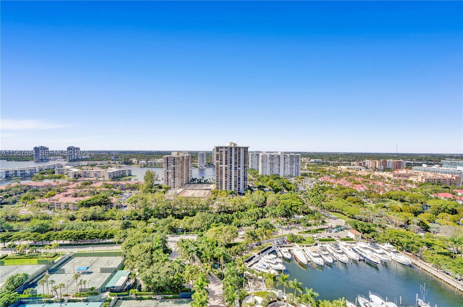 2404 3 / 3 2690 sq. ft. $ 2026-02-18 0 foto