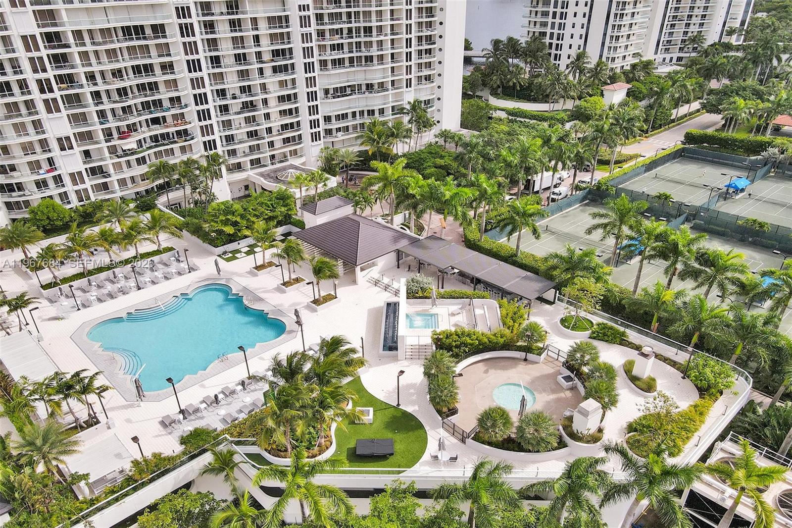 2404 3 / 3 2690 sq. ft. $ 2026-02-18 0 foto