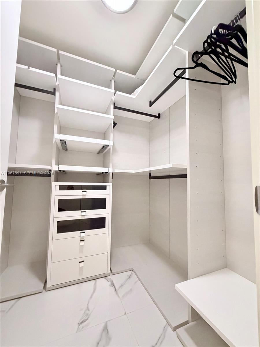 See details 4-1206 2 / 3 1524 sq. ft. $ 2026-02-18 0 Photo