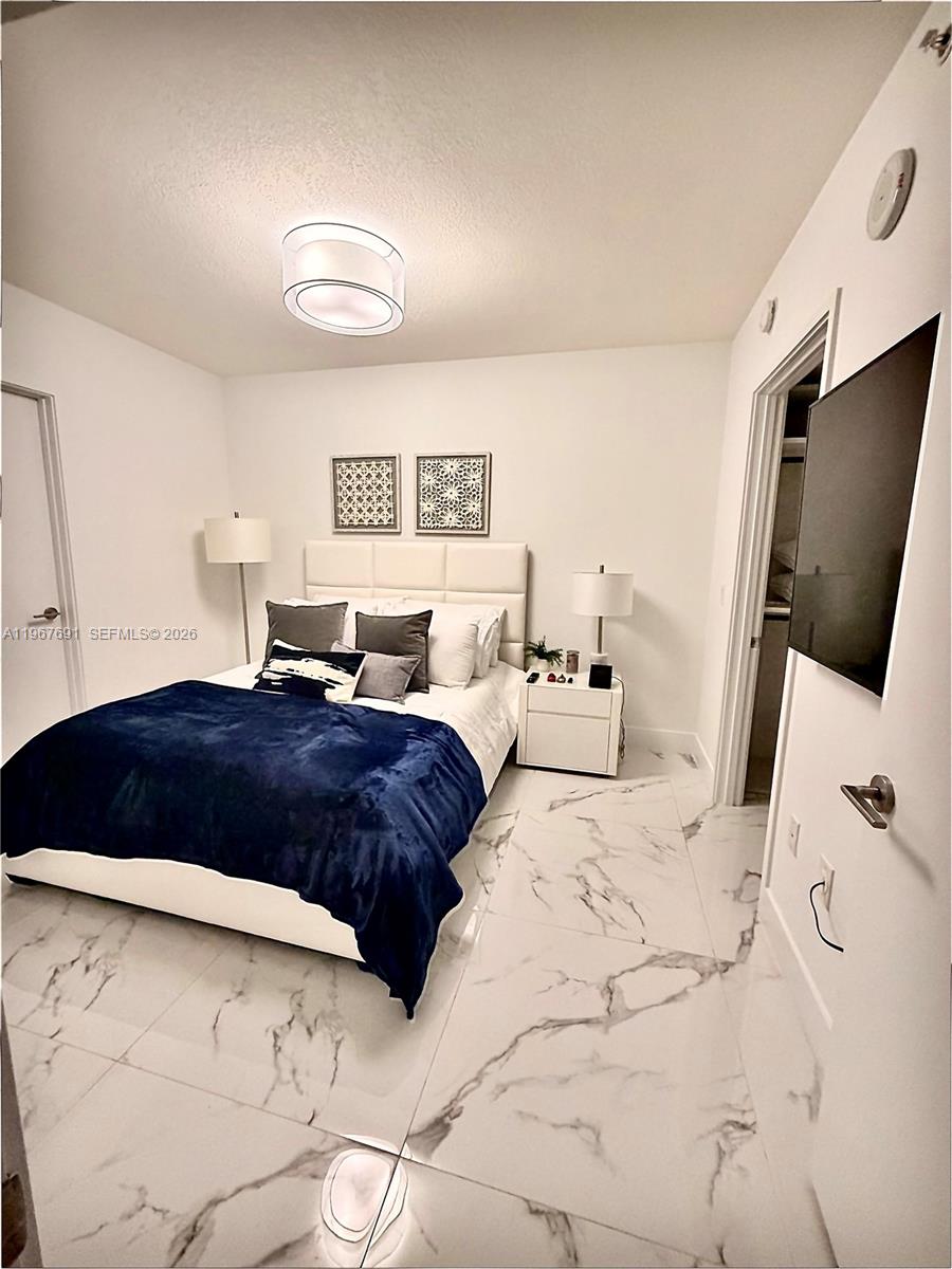 See details 4-1206 2 / 3 1524 sq. ft. $ 2026-02-18 0 Photo