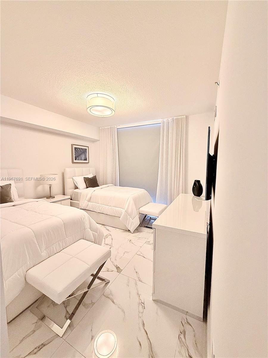 See details 4-1206 2 / 3 1524 sq. ft. $ 2026-02-18 0 Photo