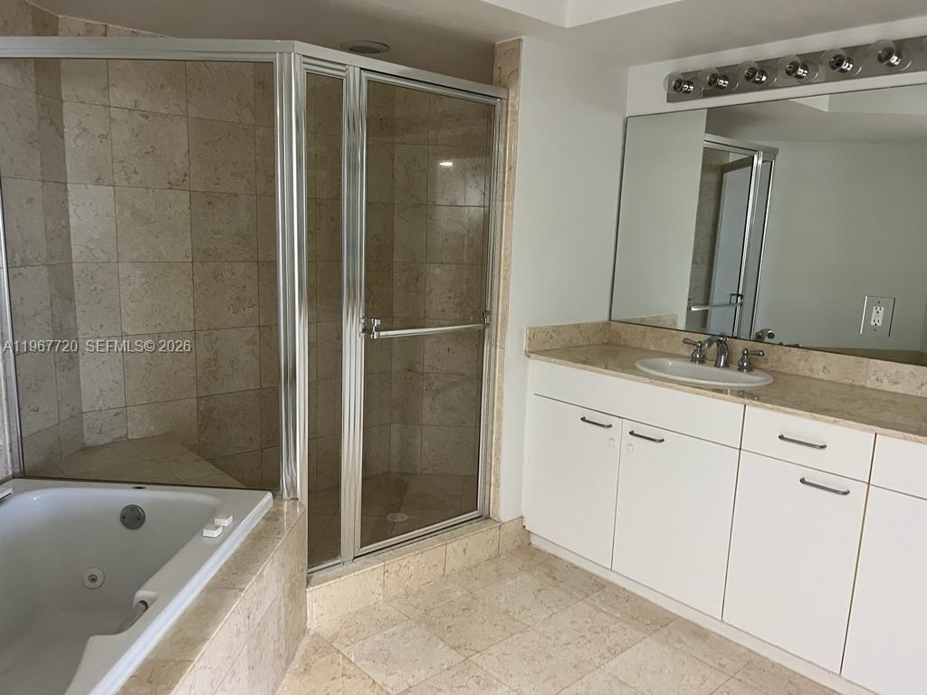 Photo of 21055 Yacht Club Dr  #1009, Aventura, Florida, 33180 - 