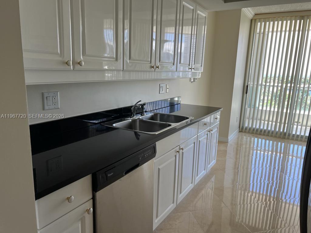 Photo of 21055 Yacht Club Dr  #1009, Aventura, Florida, 33180 - 