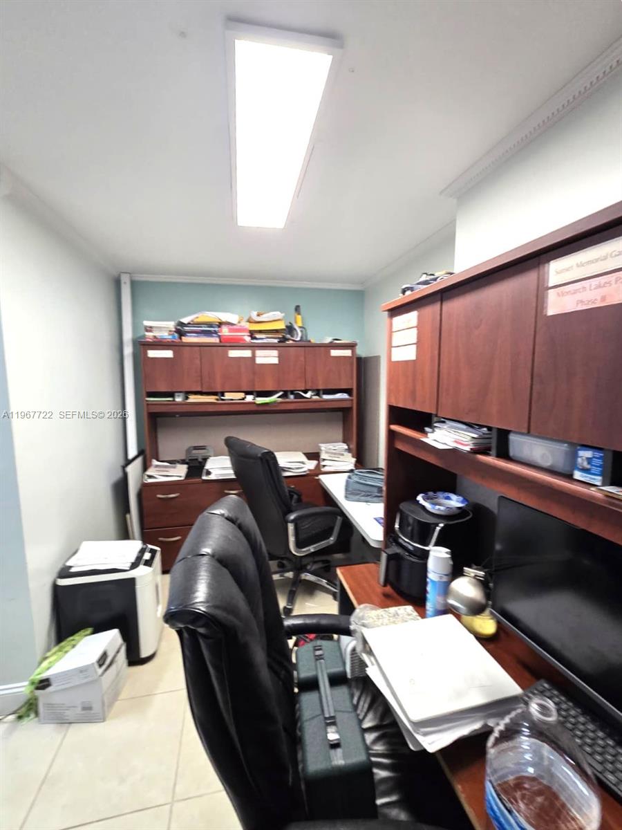 6 & 7  /   sq. ft. $ 2026-02-18 0 foto