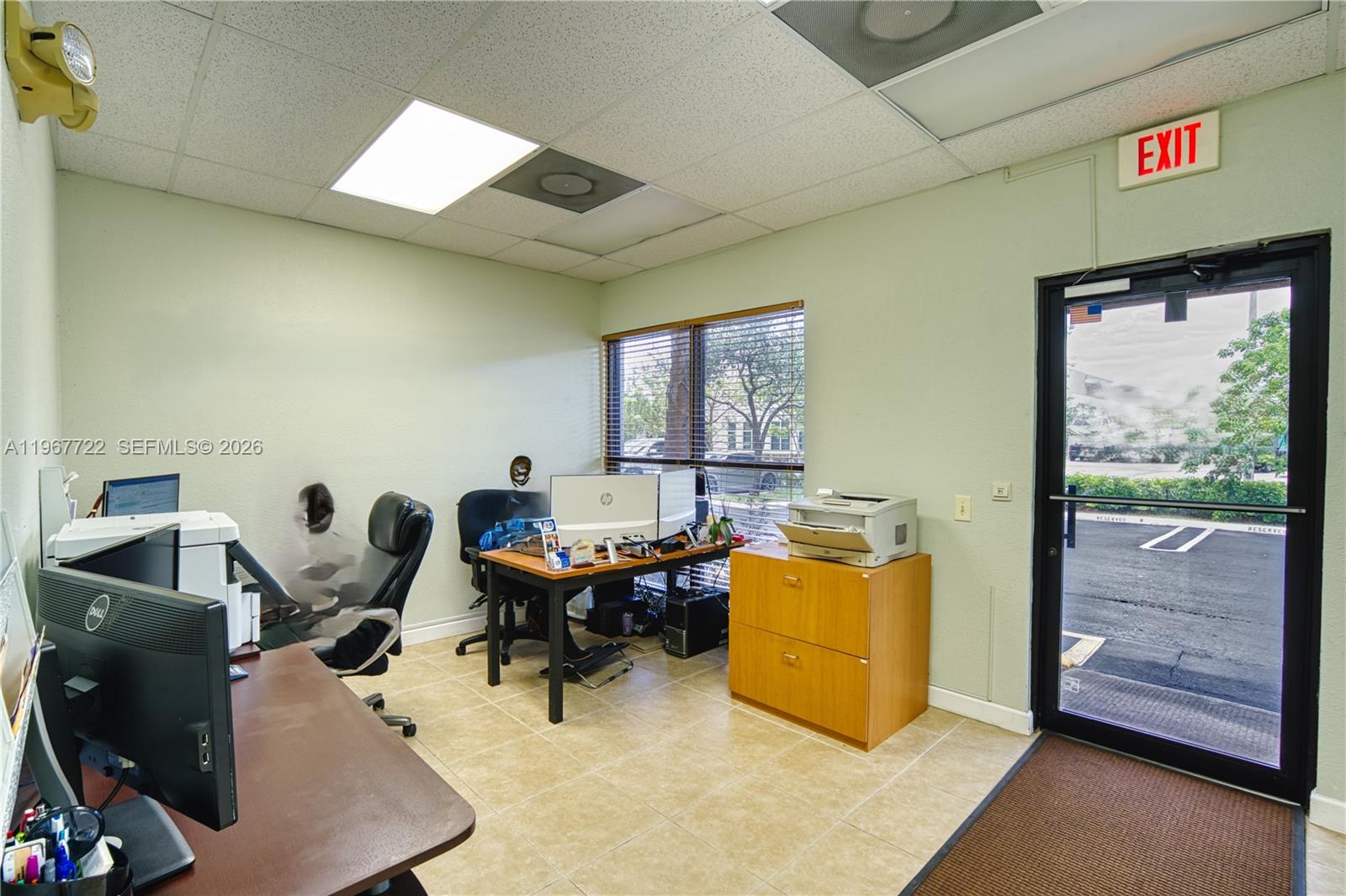 6 & 7  /   sq. ft. $ 2026-02-18 0 foto