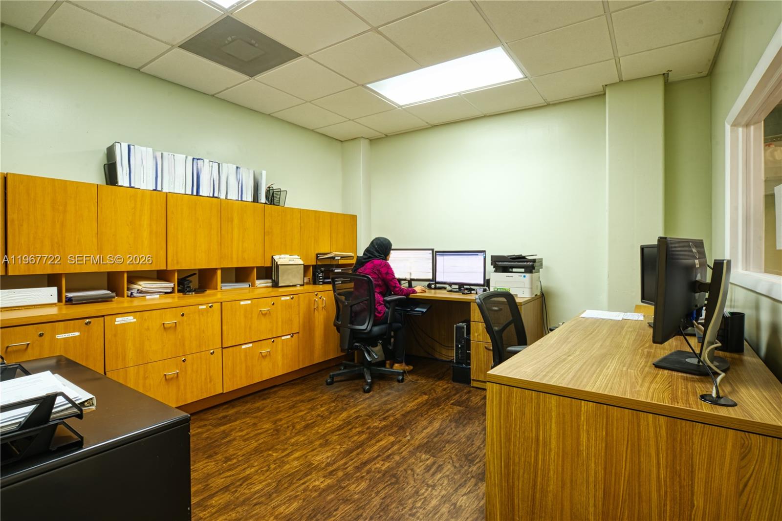 6 & 7  /   sq. ft. $ 2026-02-18 0 foto