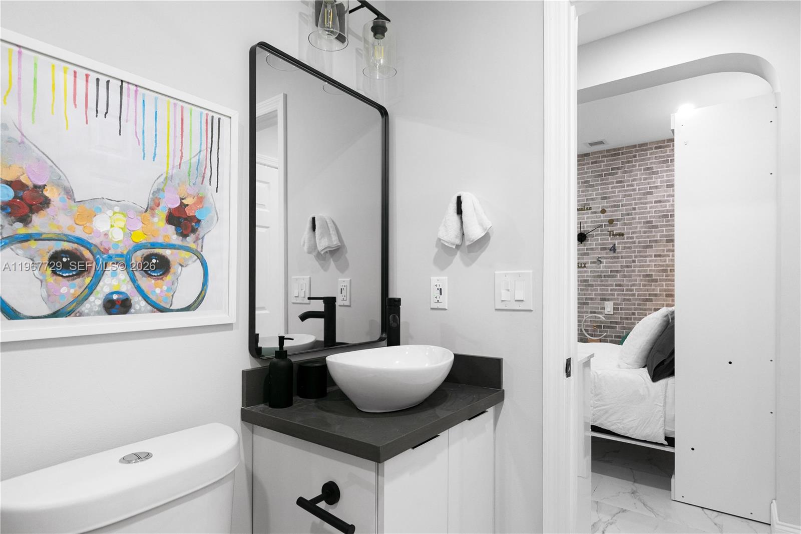   /   кв.футов $ 2026-03-05 0 Фото