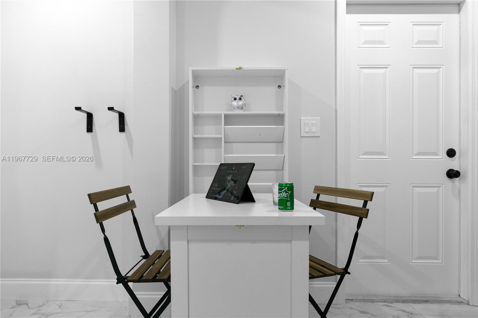   /   кв.футов $ 2026-03-05 0 Фото