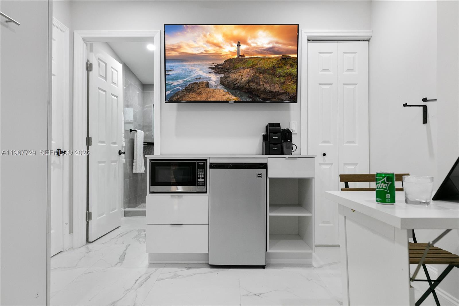   /   кв.футов $ 2026-03-05 0 Фото