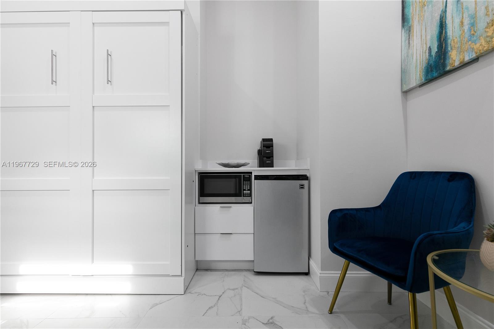   /   кв.футов $ 2026-03-05 0 Фото