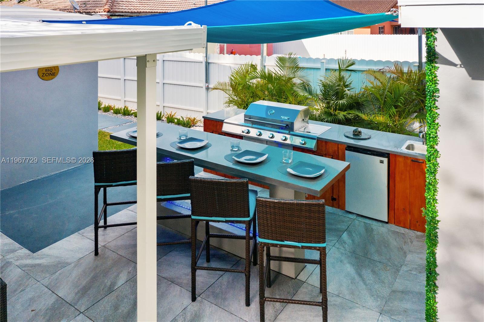   /   кв.футов $ 2026-03-05 0 Фото