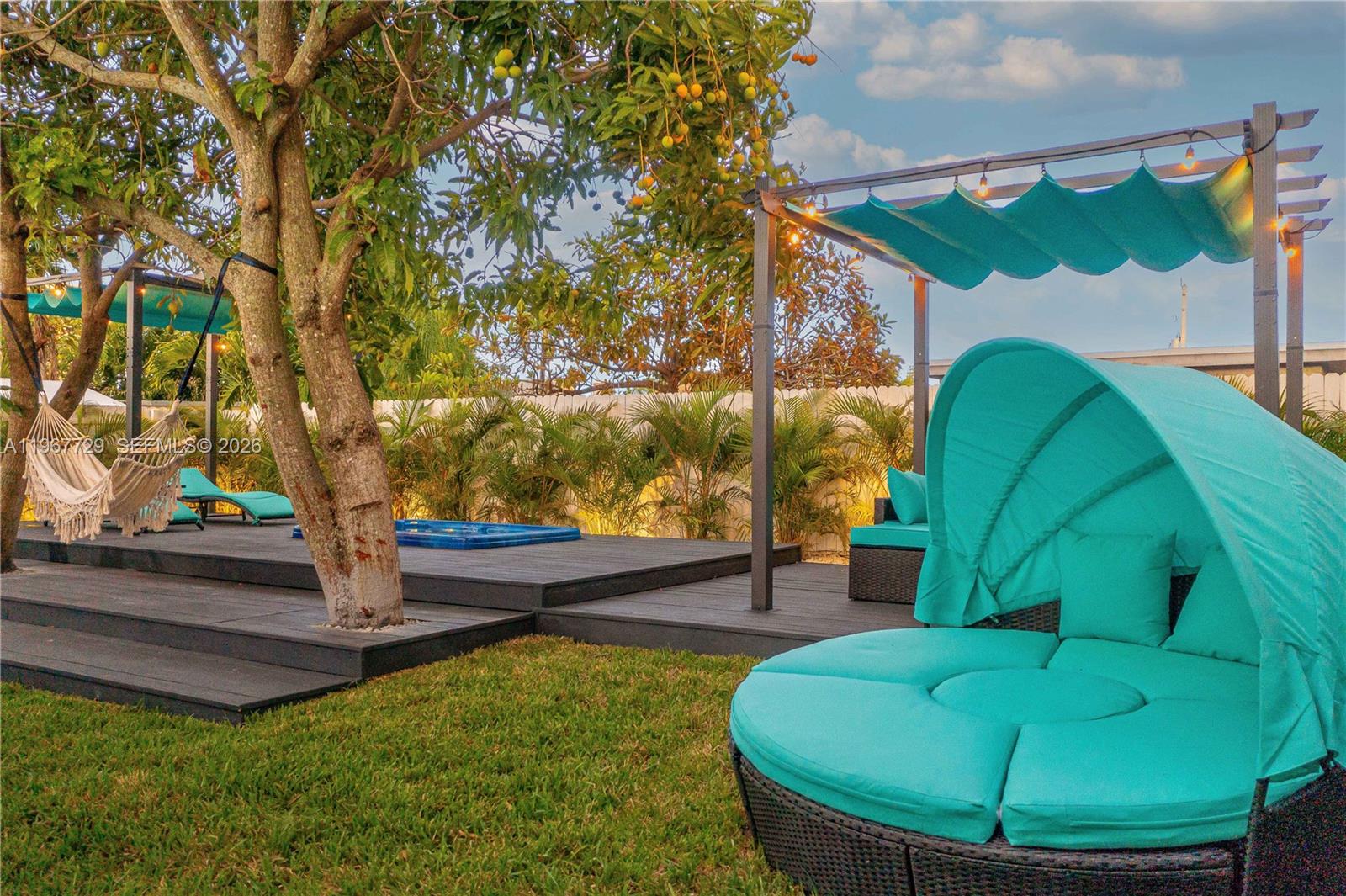   /   кв.футов $ 2026-03-05 0 Фото