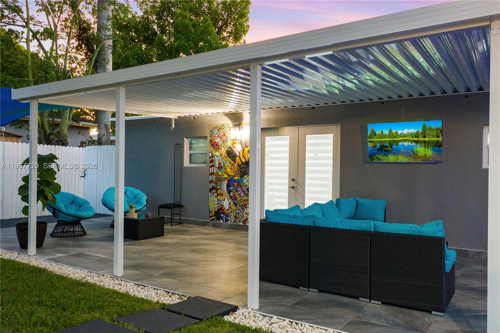   /   кв.футов $ 2026-03-05 0 Фото