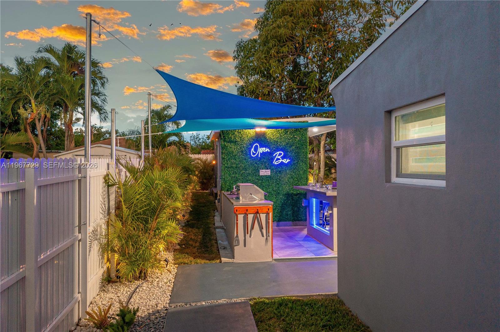   /   кв.футов $ 2026-03-05 0 Фото