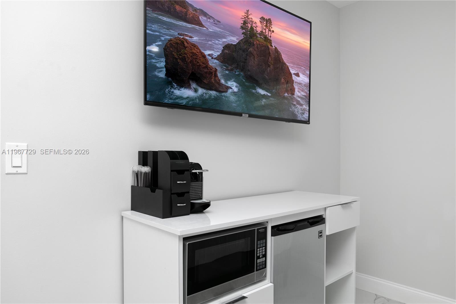   /   кв.футов $ 2026-03-05 0 Фото