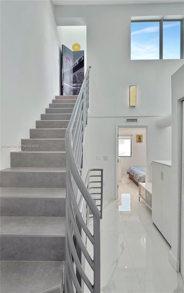   /  2809 кв.футов $ 2026-02-18 0 Фото