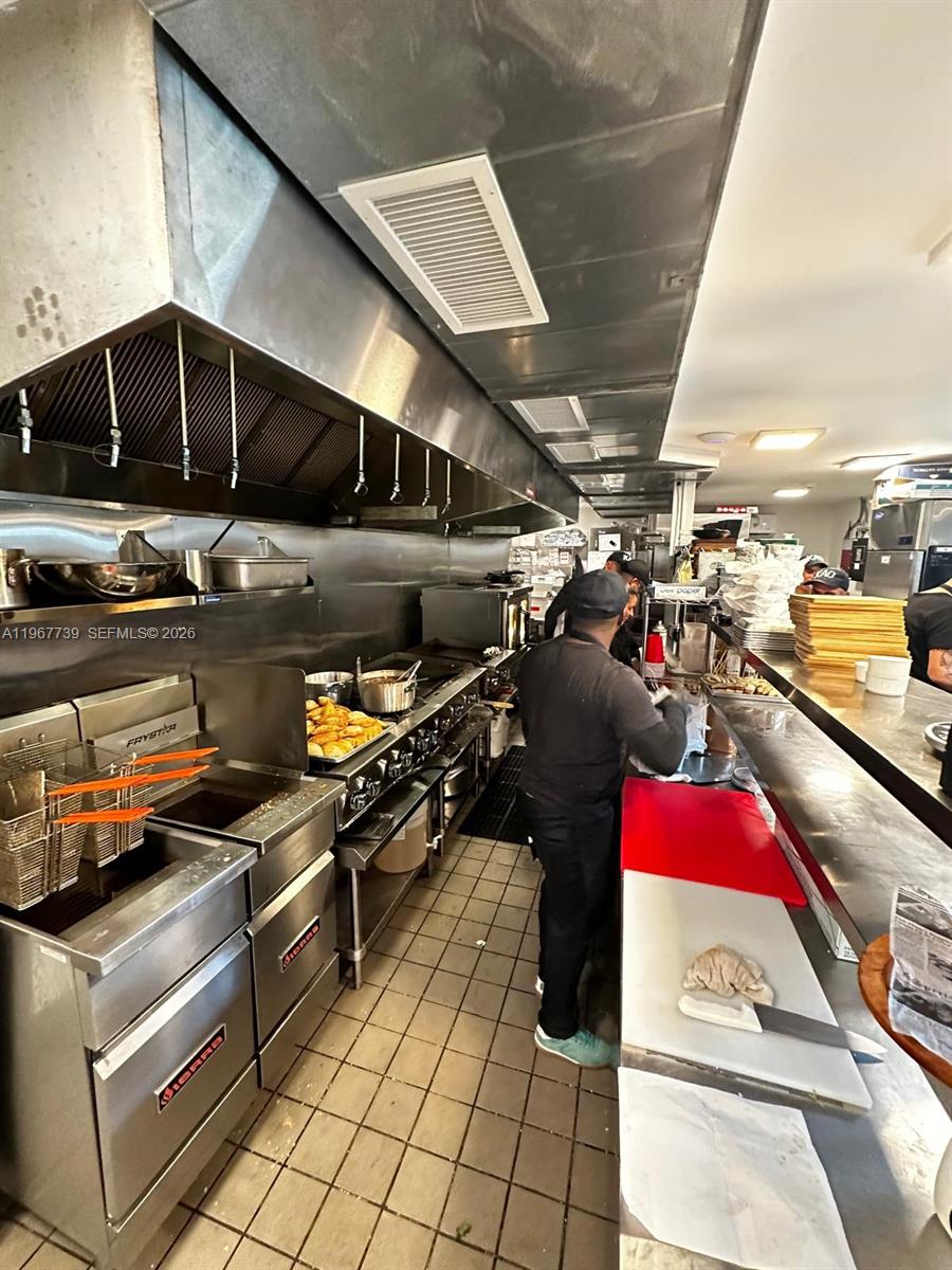 Ver detalles / sq. ft. $ 2026-02-18 0 foto