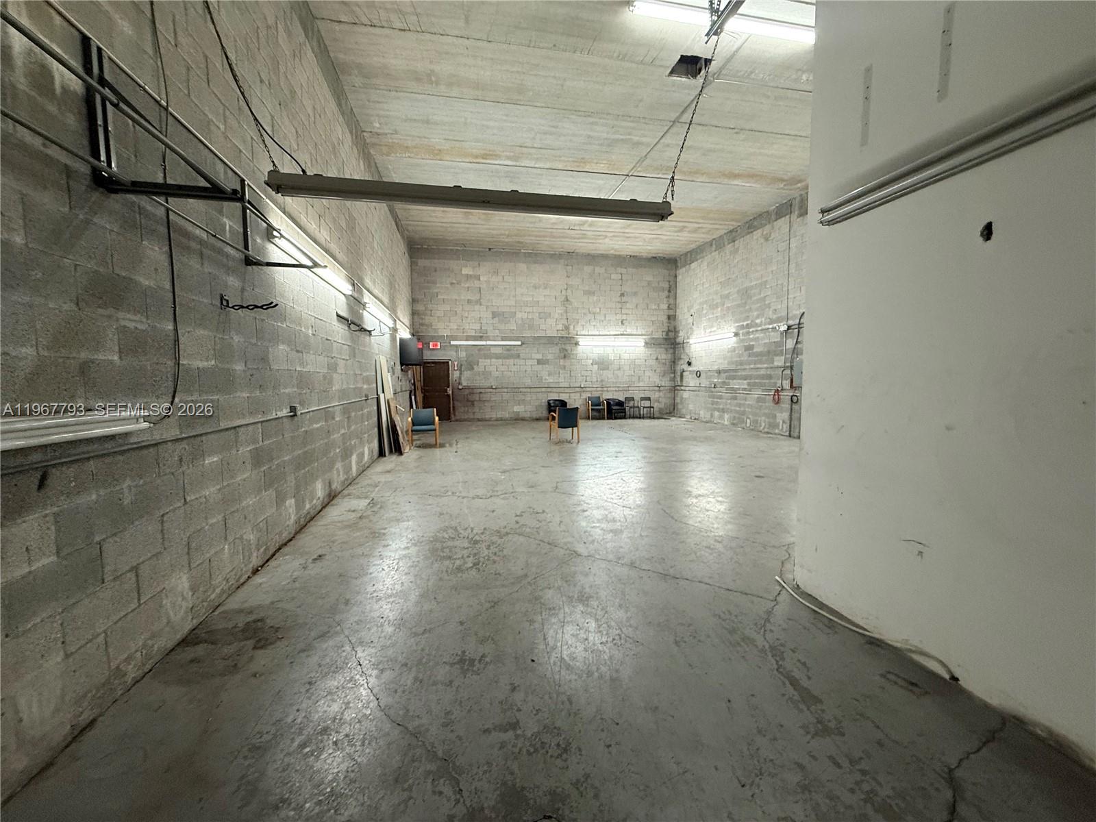 10  /   кв.футов $ 2026-02-18 0 Фото