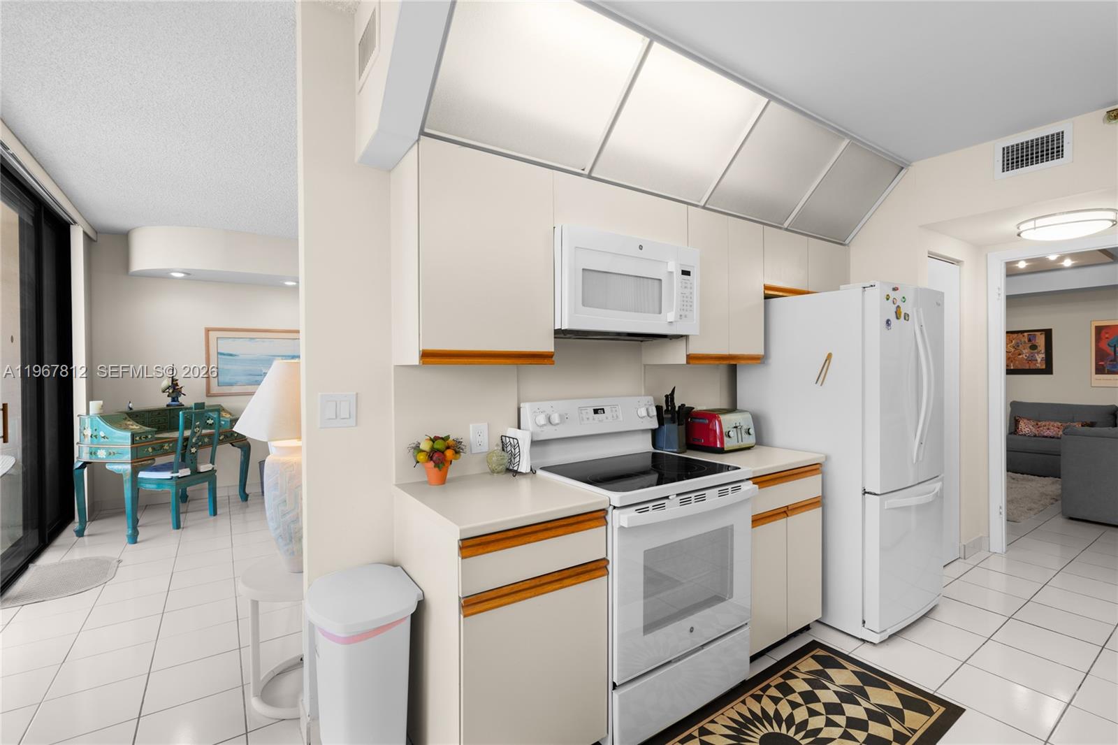 Photo of 20281 Country Club Dr  #403, Aventura, Florida, 33180 - 