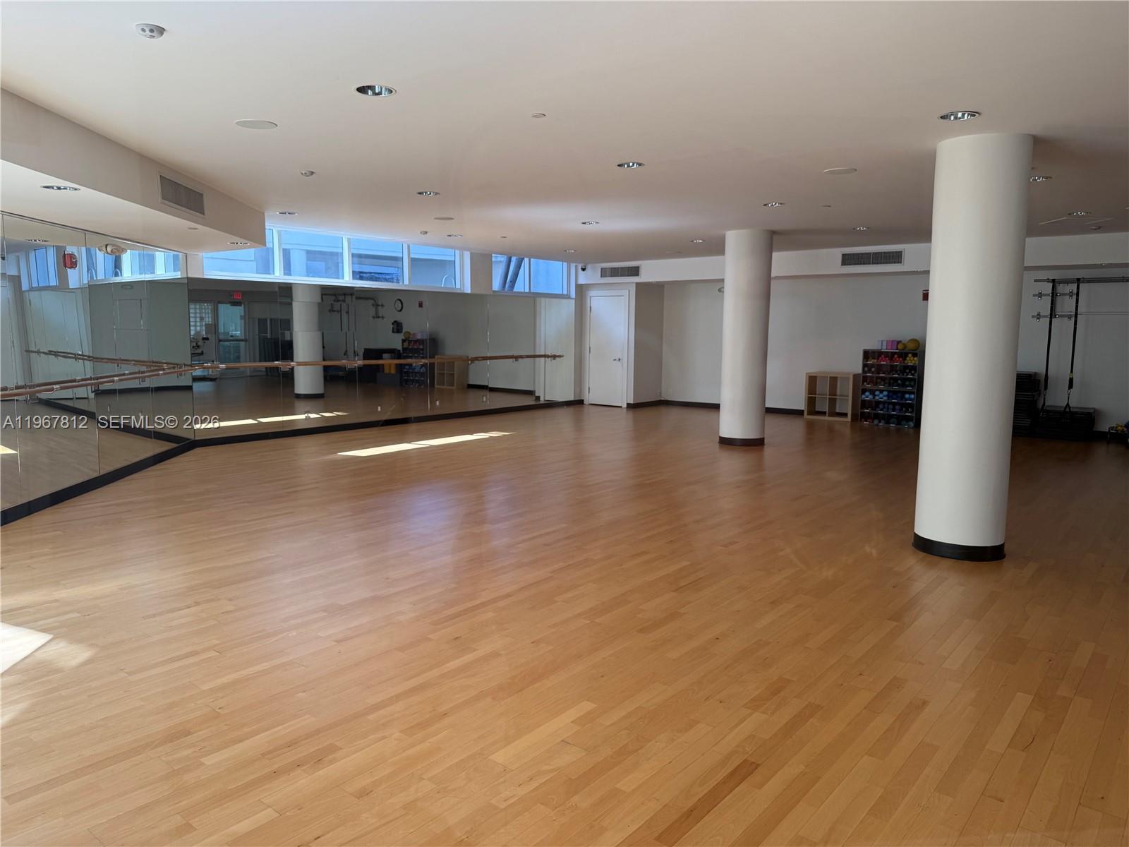 Photo of 20281 Country Club Dr  #403, Aventura, Florida, 33180 - 