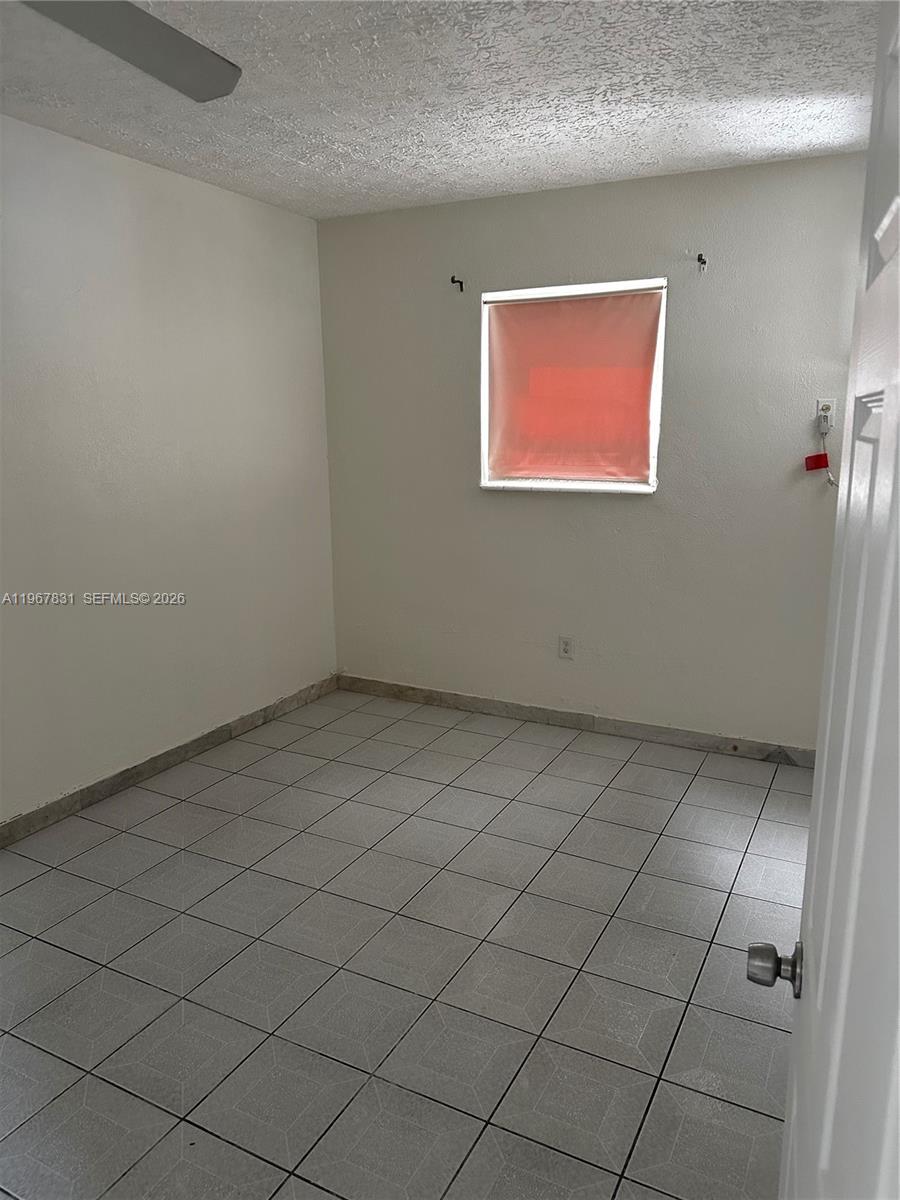   /  3244 кв.футов $ 2026-02-18 0 Фото