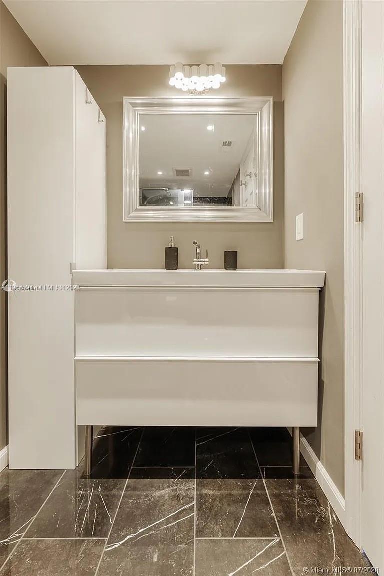 Photo of 219 14th Ave  #307, Hallandale Beach, Florida, 33009 - 