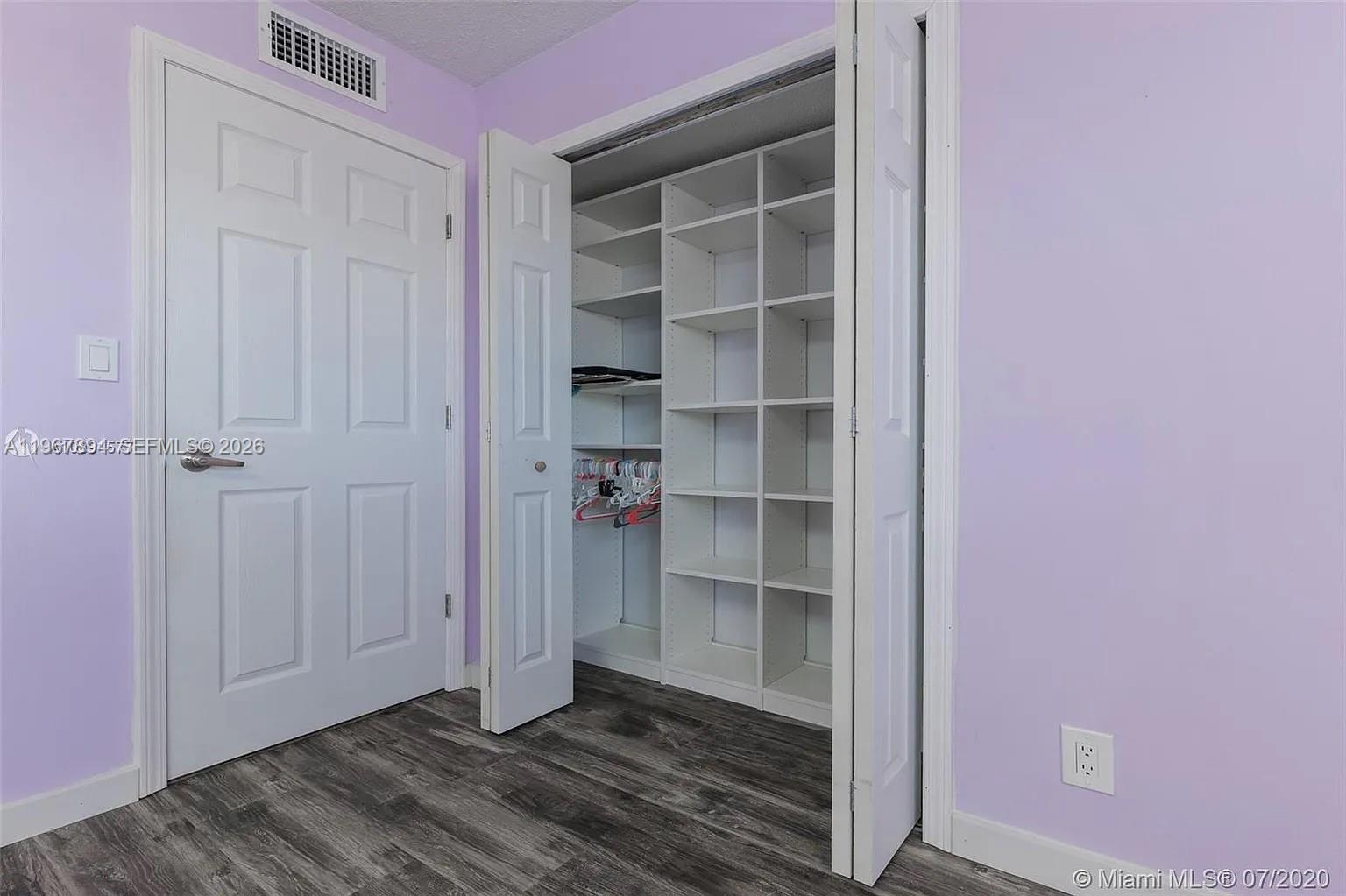 Photo of 219 14th Ave  #307, Hallandale Beach, Florida, 33009 - 