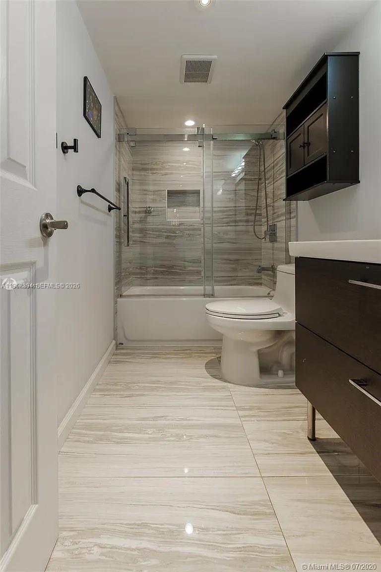 Photo of 219 14th Ave  #307, Hallandale Beach, Florida, 33009 - 