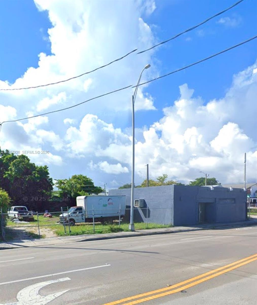   /   sq. ft. $ 2026-02-18 0 foto