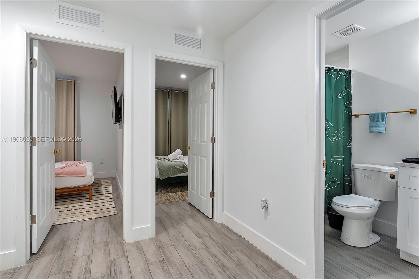   /  5800 кв.футов $ 2026-02-18 0 Фото