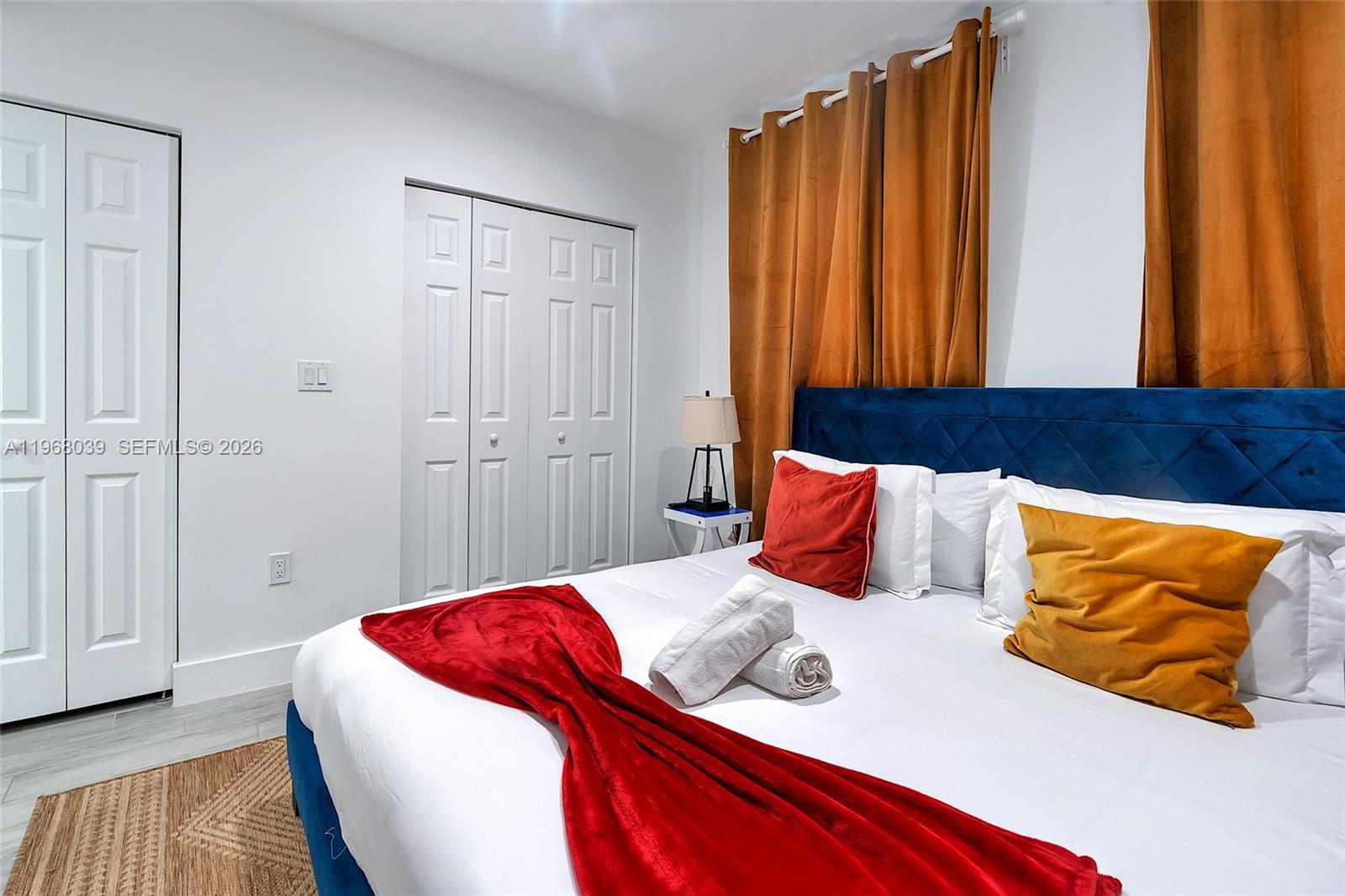   /  5800 кв.футов $ 2026-02-18 0 Фото