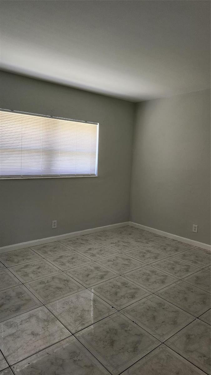 Ver detalles / 0 2498 sq. ft. $ 2026-06-09 0 foto