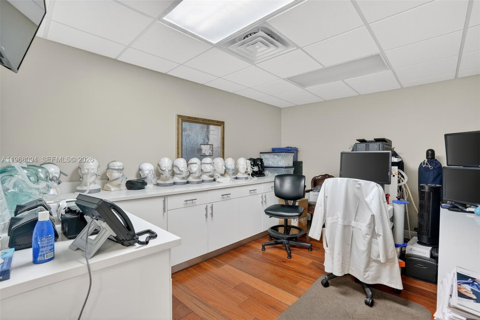 A-202 & A-204  /   кв.футов $ 2026-02-18 0 Фото