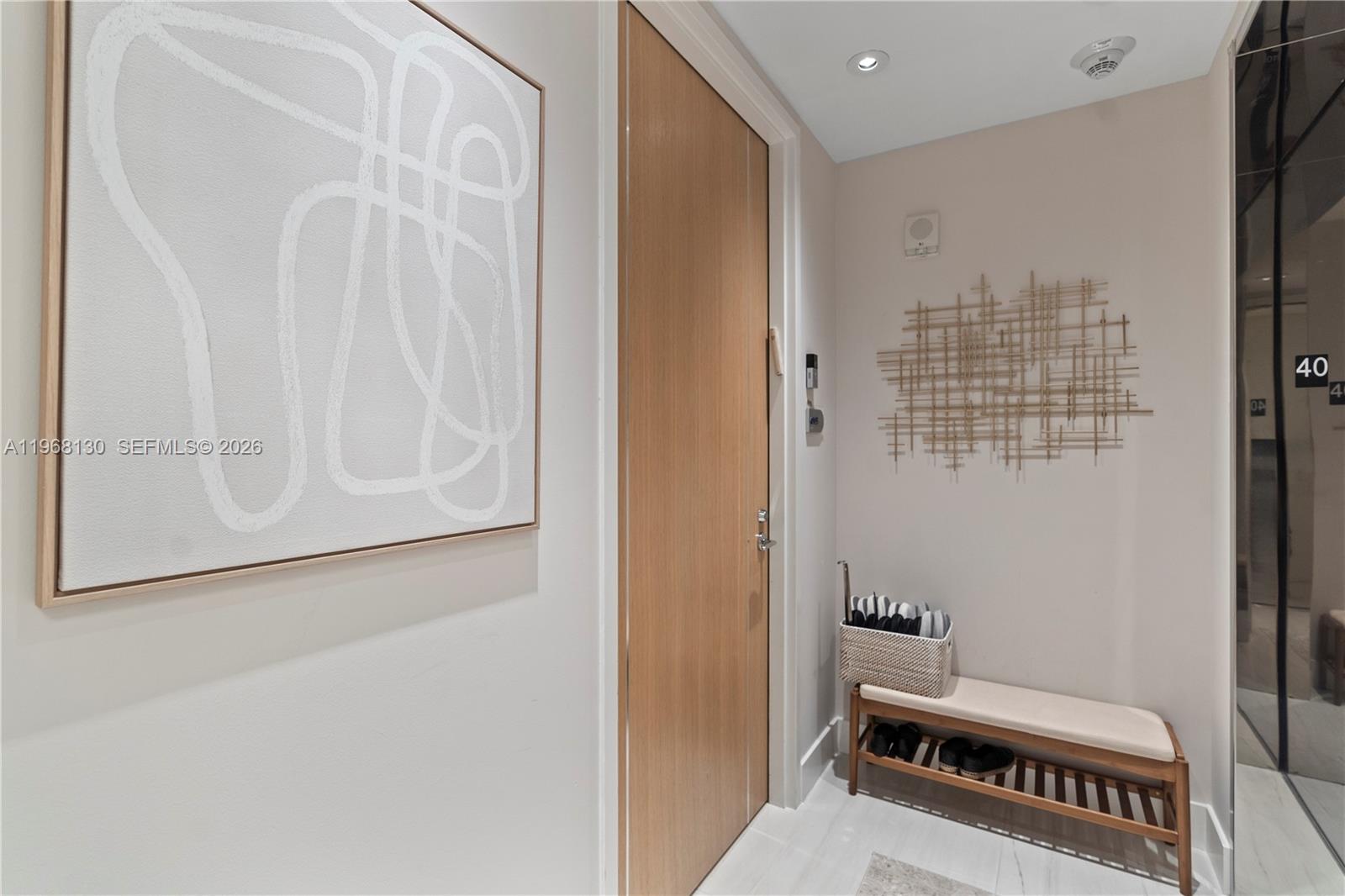 4003 2 / 3 1447 кв.футов $ 2026-02-18 0 Фото