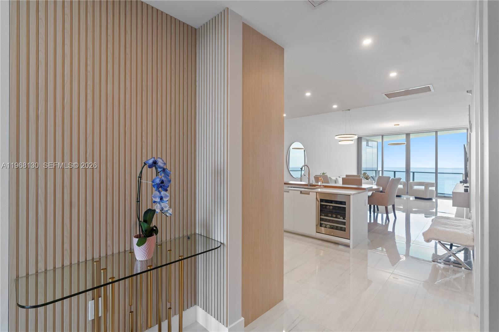 4003 2 / 3 1447 кв.футов $ 2026-02-18 0 Фото