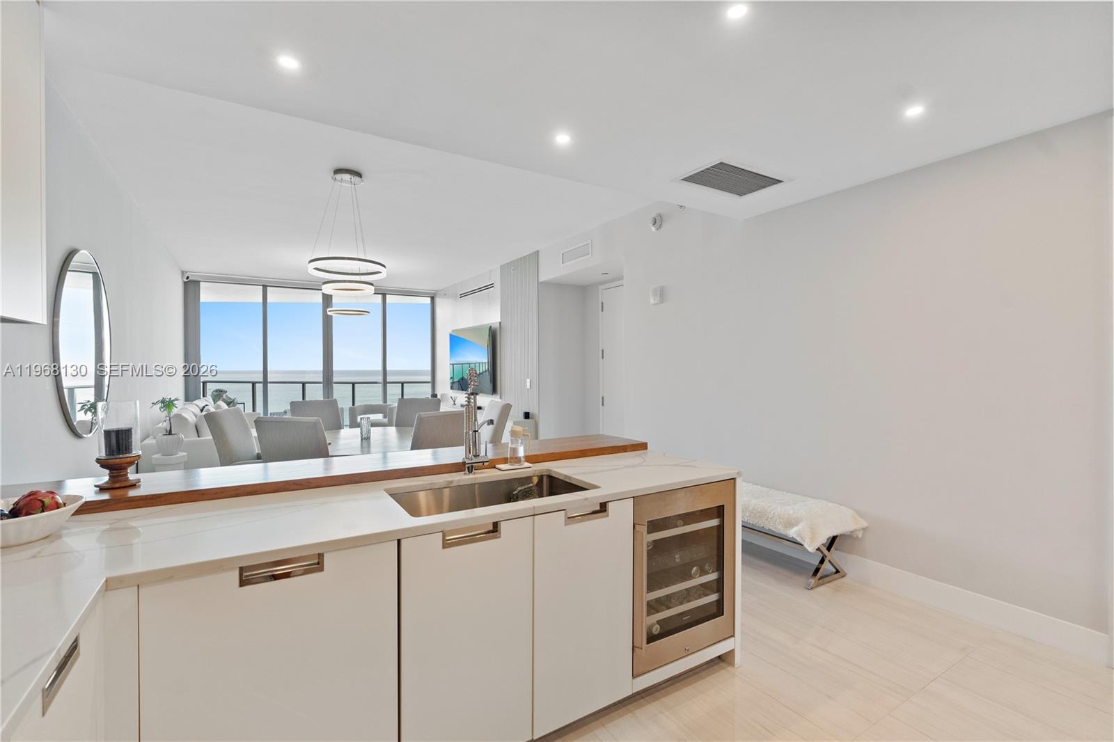 4003 2 / 3 1447 кв.футов $ 2026-02-18 0 Фото