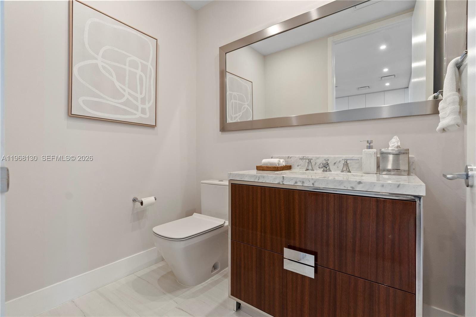 4003 2 / 3 1447 кв.футов $ 2026-02-18 0 Фото