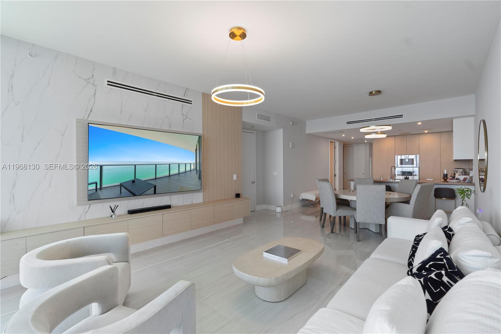 4003 2 / 3 1447 кв.футов $ 2026-02-18 0 Фото