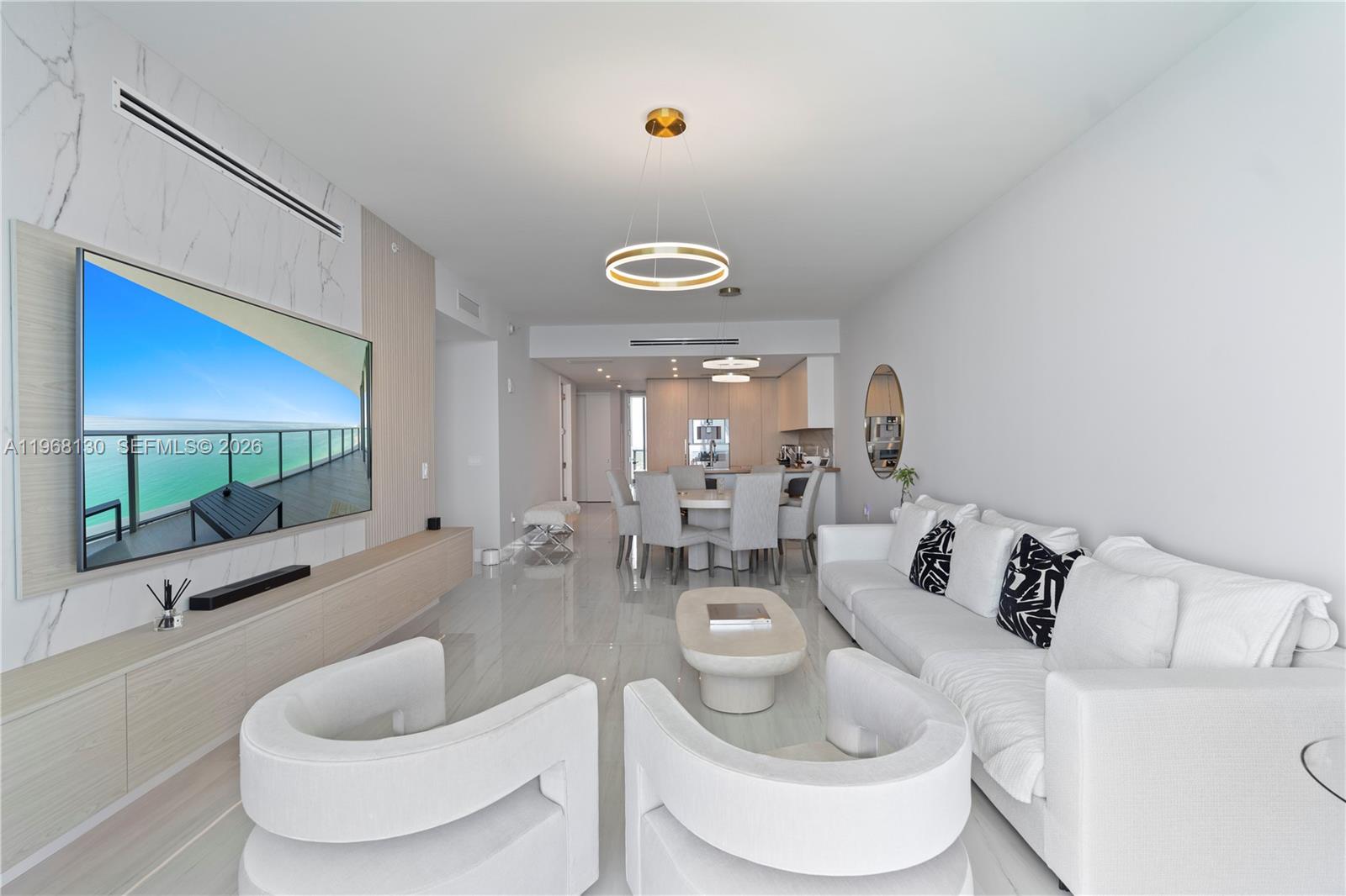 4003 2 / 3 1447 кв.футов $ 2026-02-18 0 Фото