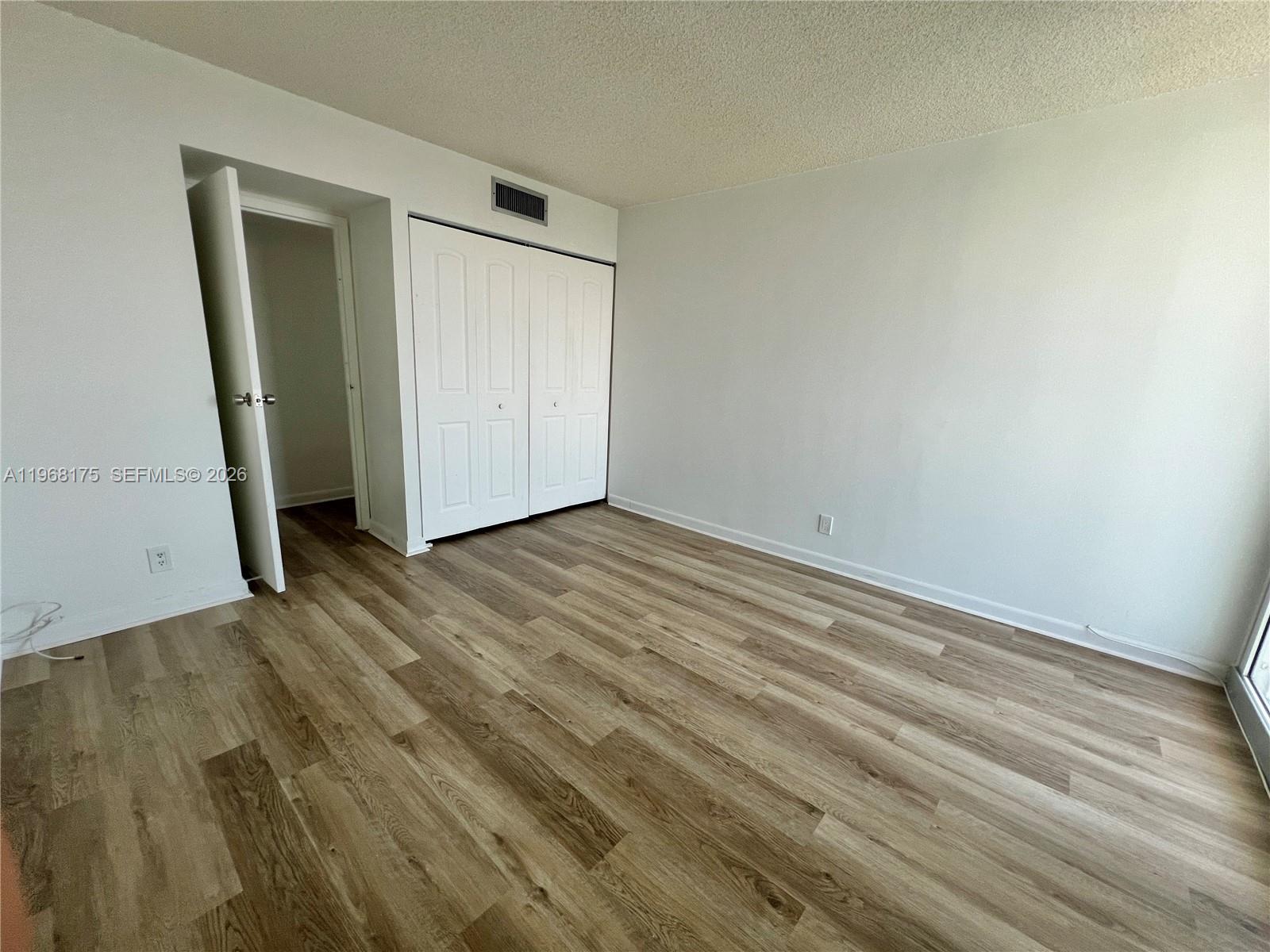 1418 2 / 2 1357 кв.футов $ 2026-02-18 0 Фото